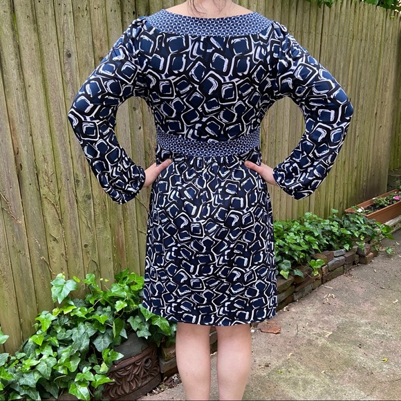 Nine West FLATTERING Empire-Waist Blue Print Dress - Picture 5 of 10